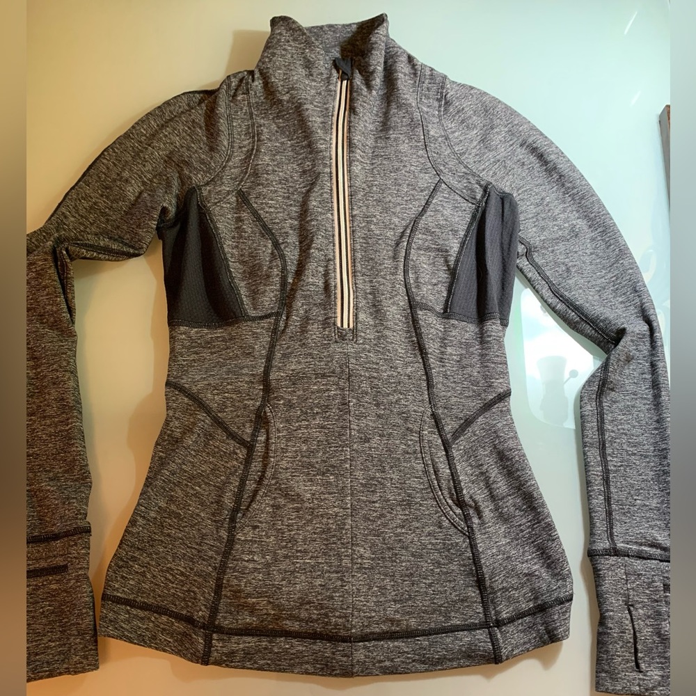 Lululemon Athletica 1/4 Zip Size 2